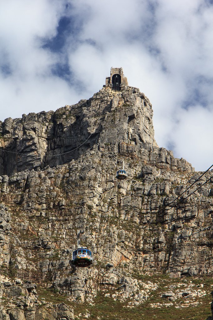 09-Cable car to Table Mountain.jpg - Cable car to Table Mountain